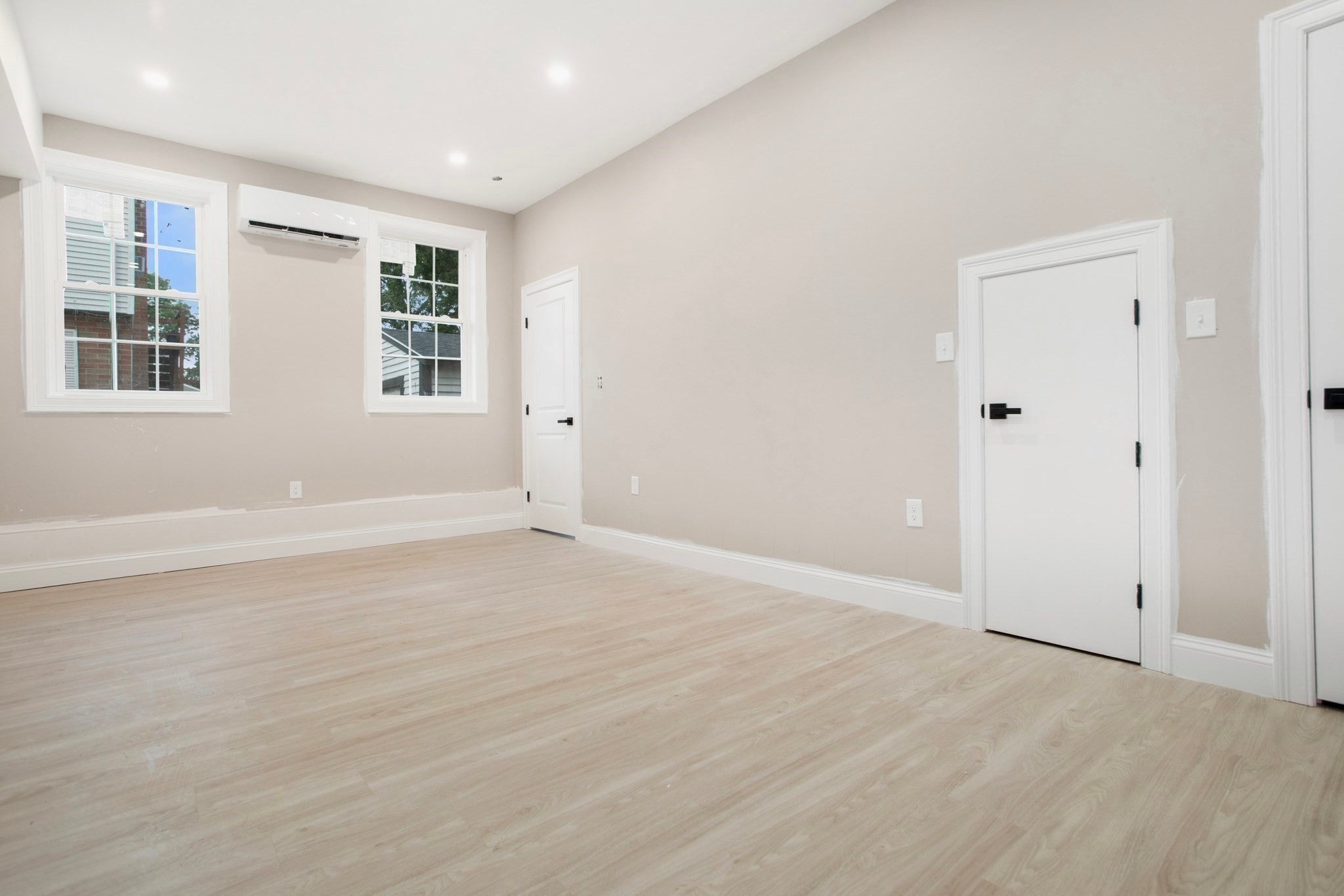 661 Washington Aveue AVE #2, Revere, MA Photo #16