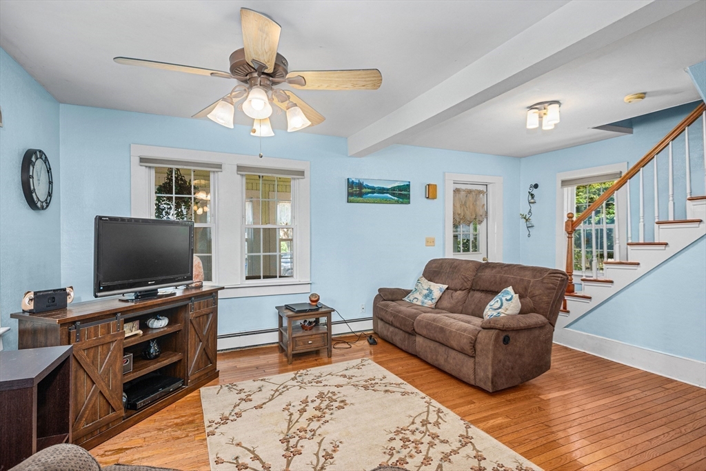 Fairhaven, Massachusetts 02719, United States, 3 Bedrooms Bedrooms, ,2 BathroomsBathrooms,Residential,Active,176929