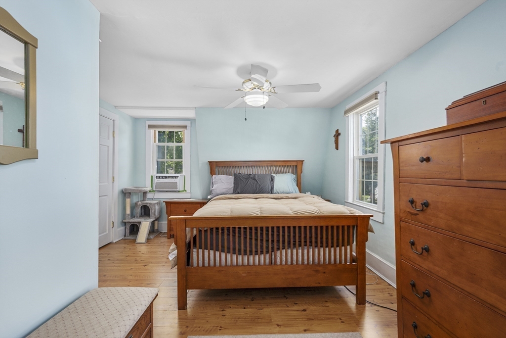 Fairhaven, Massachusetts 02719, United States, 3 Bedrooms Bedrooms, ,2 BathroomsBathrooms,Residential,Active,176929