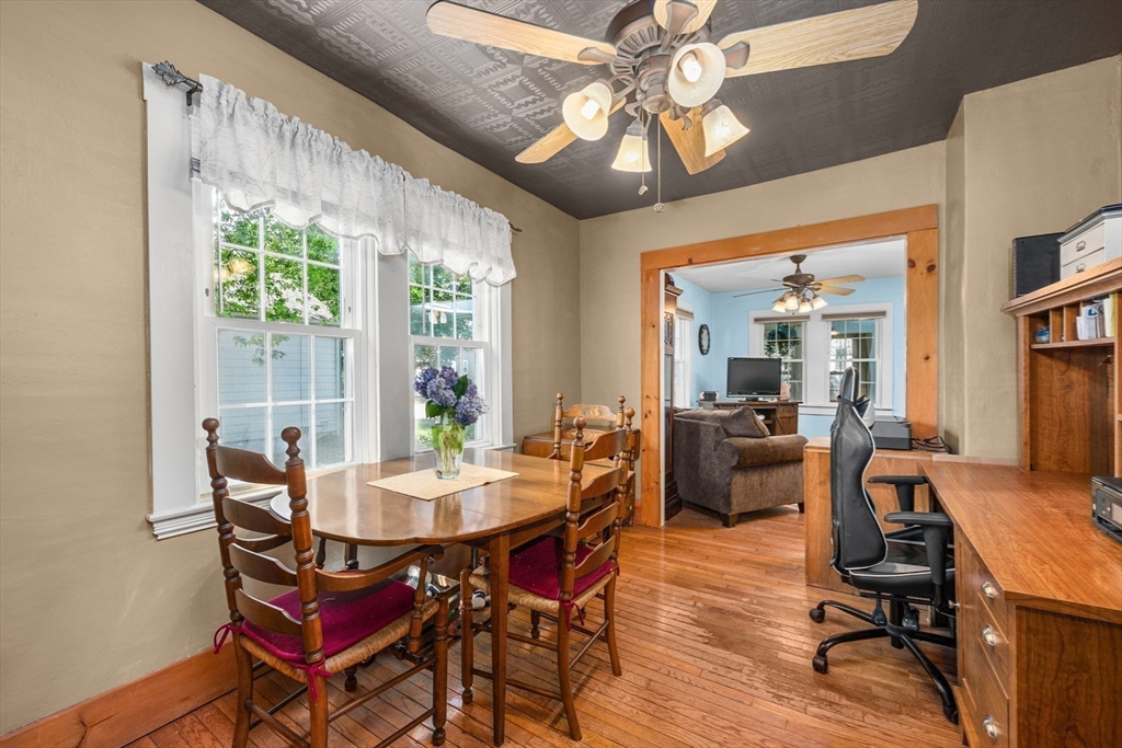 Fairhaven, Massachusetts 02719, United States, 3 Bedrooms Bedrooms, ,2 BathroomsBathrooms,Residential,Active,176929