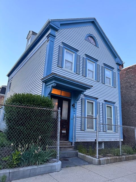 Single Family Residence in Boston MA 562 E 5th St.jpg