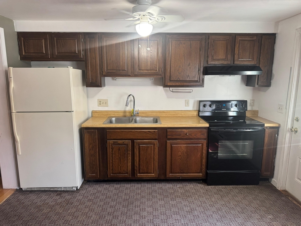 77 Shore Dr 1