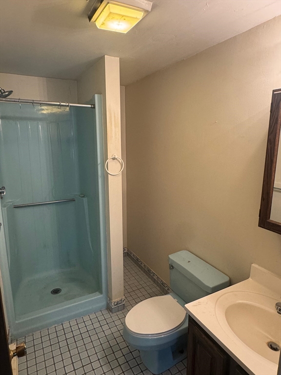 77 Shore Dr 1