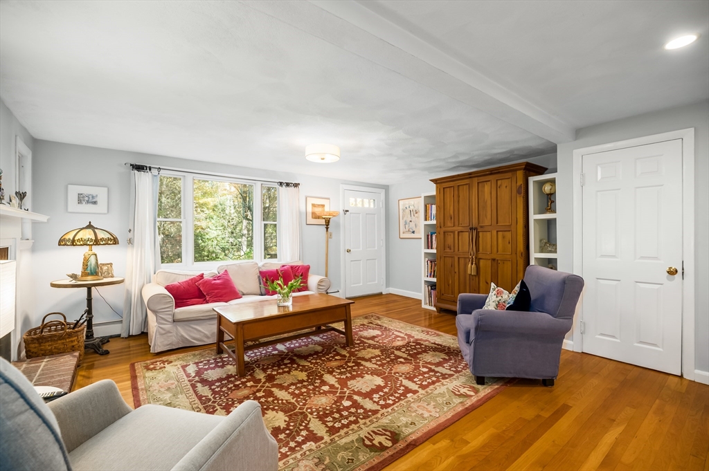 92 Pleasant Street