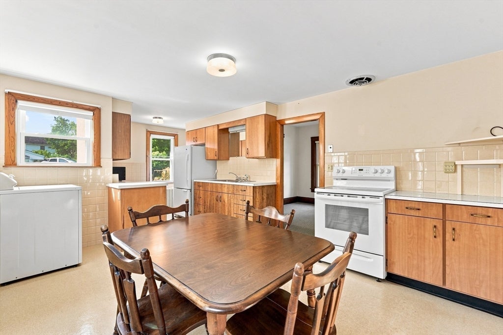 11 Newton Street, Montague, MA, 11 Newton Street, Montague, MA Photo #7