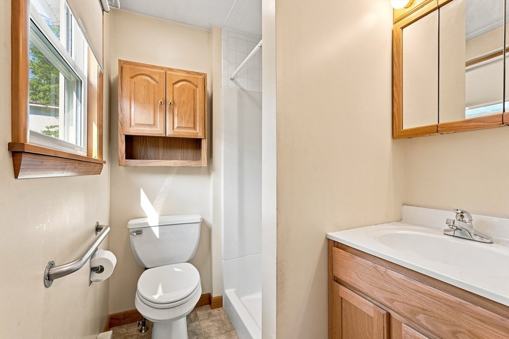 11 Newton Street, Montague, MA, 11 Newton Street, Montague, MA Photo #11