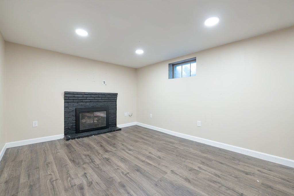 31 Oak St, Wellesley, MA Photo #19