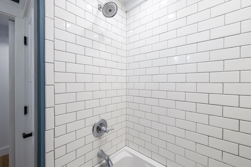 31 Oak St, Wellesley, MA Photo #12