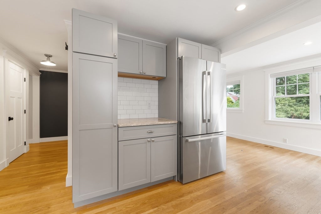 31 Oak St, Wellesley, MA Photo #6