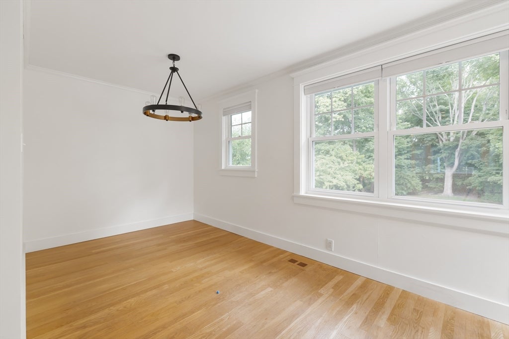 31 Oak St, Wellesley, MA Photo #8