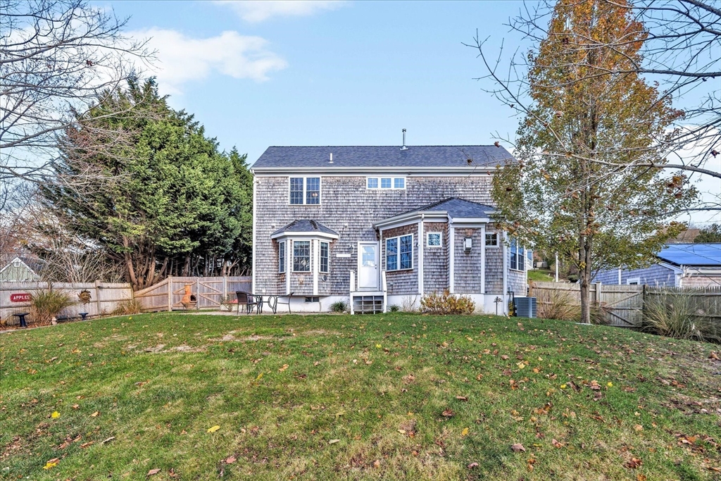 Sandwich, Massachusetts 02563, United States, 3 Bedrooms Bedrooms, ,3 BathroomsBathrooms,Residential,Active,249166