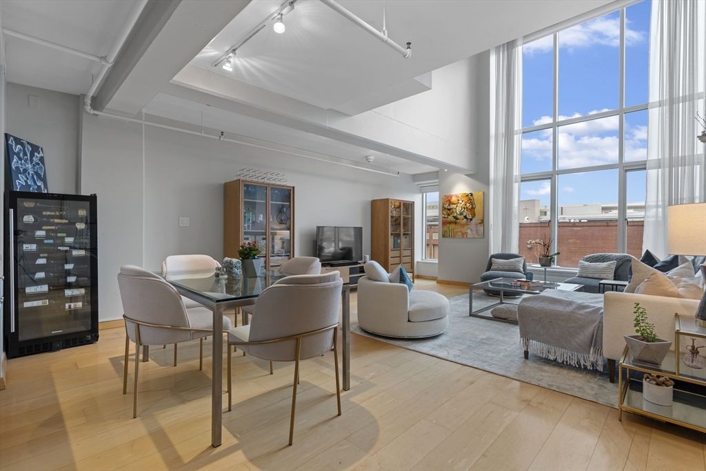 25 Channel Center St 212