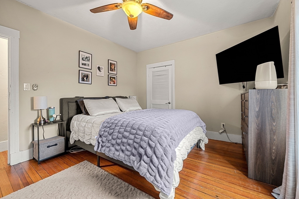 275 Lynnfield St 275