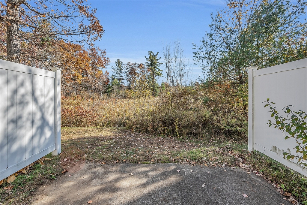 318 Sterling St E5