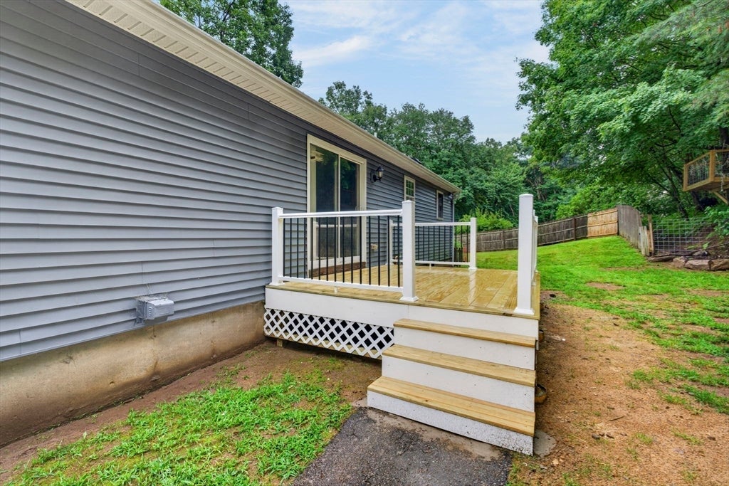 1226 Brimfield Rd, Warren, MA, 1226 Brimfield Rd, Warren, MA Photo #7