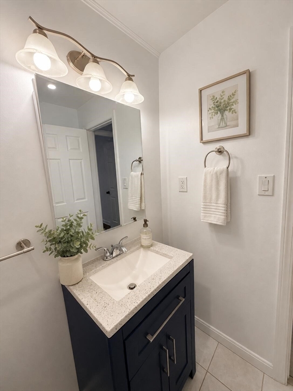 307 W Main St 1