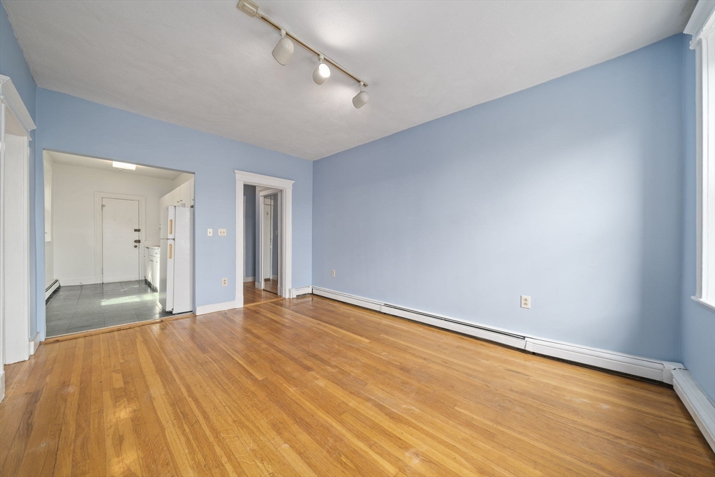 1625 Commonwealth Ave 18