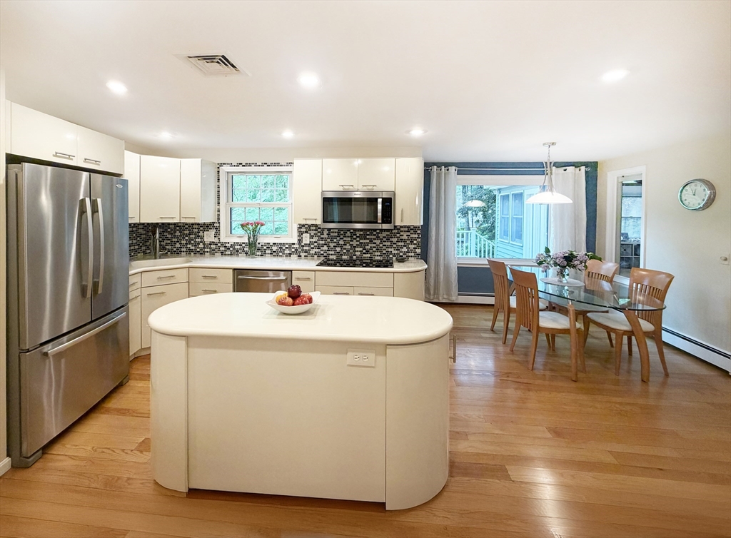 6 Sandy Dr