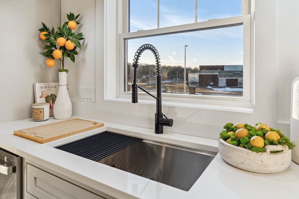32 Birch Brook Landing #27, Lynn, MA, 32 Birch Brook Landing #27, Lynn, MA Photo #6