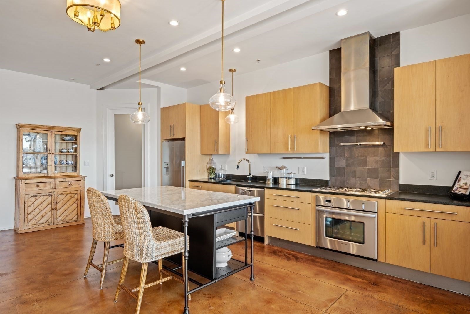 36 A St 5-D