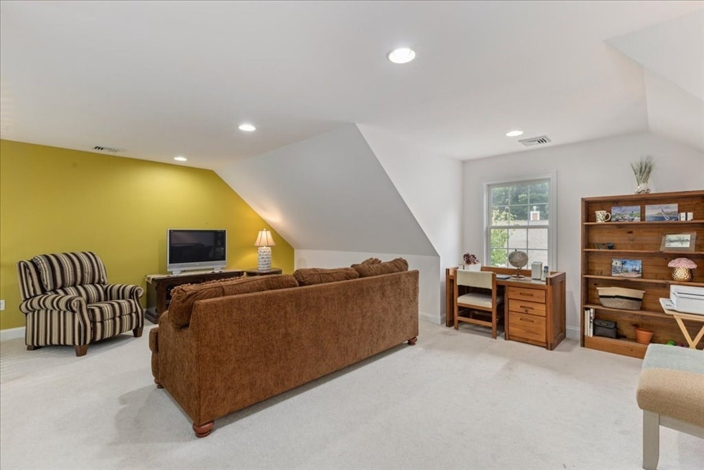 64 Woodland Park Drive #64, Haverhill, MA Photo #21
