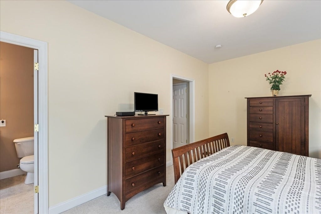 64 Woodland Park Drive #64, Haverhill, MA Photo #17