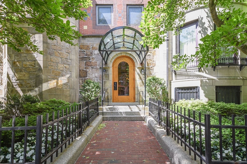492 Beacon Street #82, Boston, MA, 492 Beacon Street #82, Boston, MA Photo #37