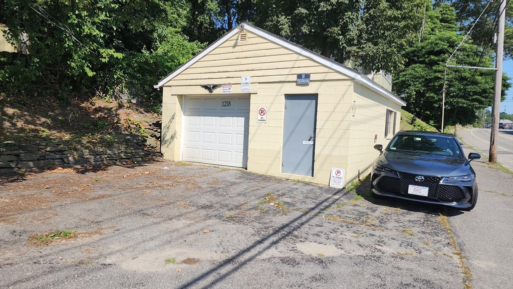1218 Grafton St