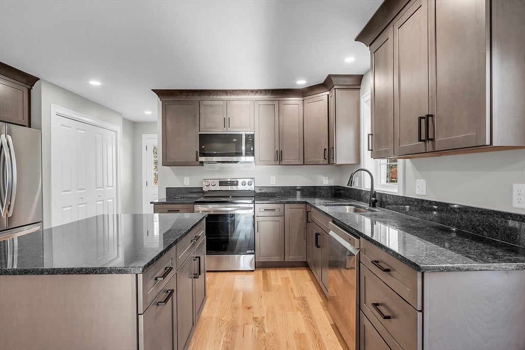 22 New York Street, Worcester, MA, 22 New York Street, Worcester, MA Photo #3