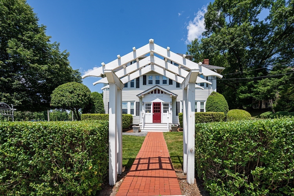 107 Woburn Street