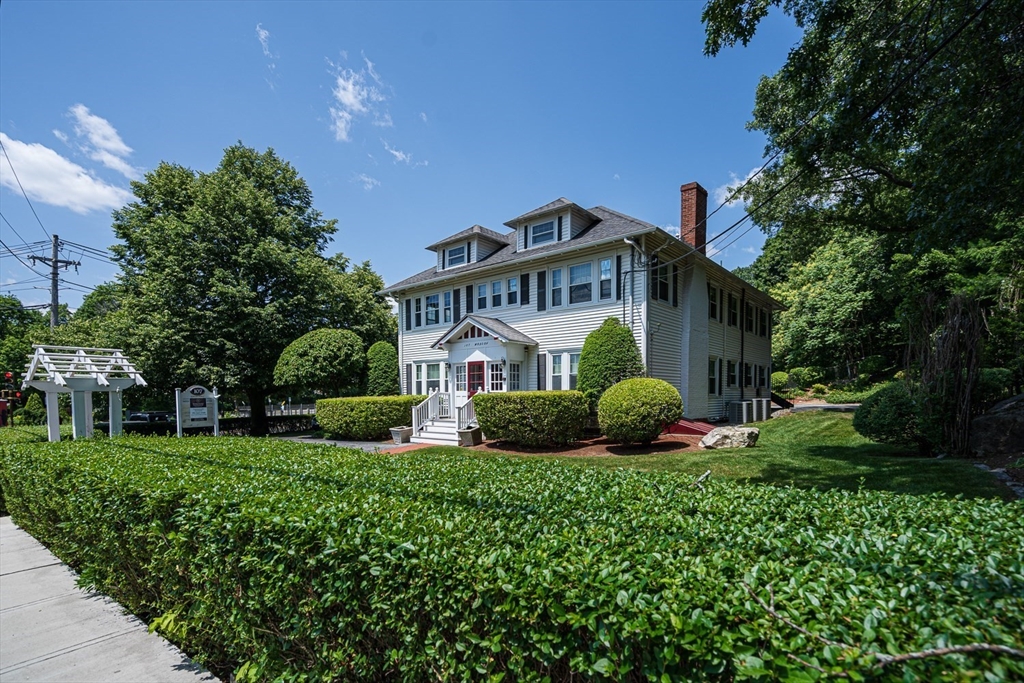 107 Woburn Street