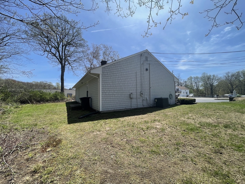 1241 Gar Hwy