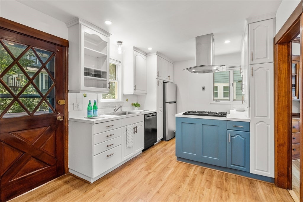 260 Hillside Avenue, Arlington, MA Photo #9
