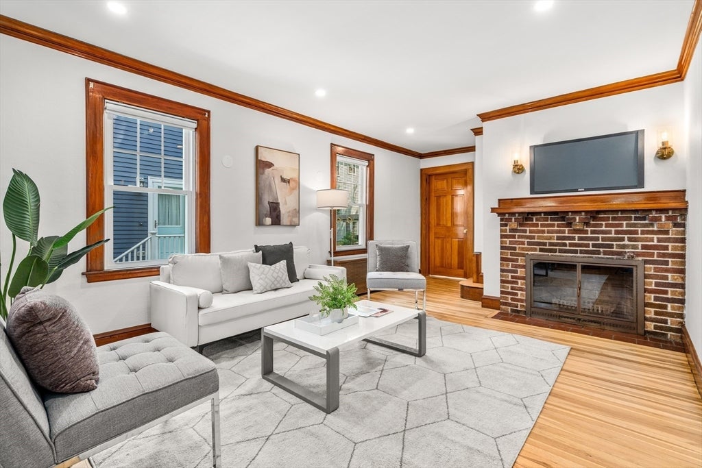 260 Hillside Avenue