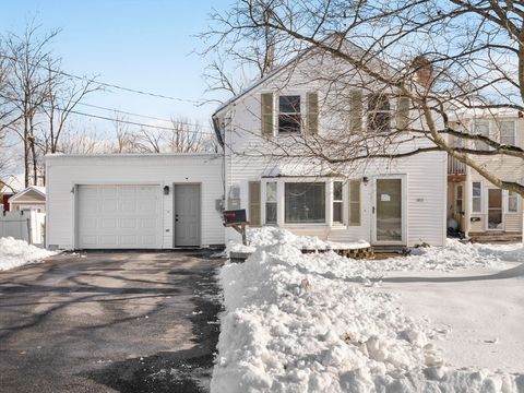 Photo of 180 Tenth Street, Leominster, MA 01453 (MLS # 73461403)