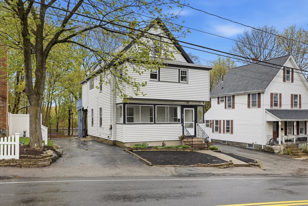 374 Whiting Ave