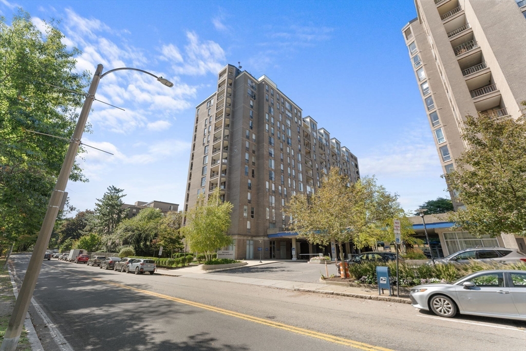 77 Pond Ave NR1