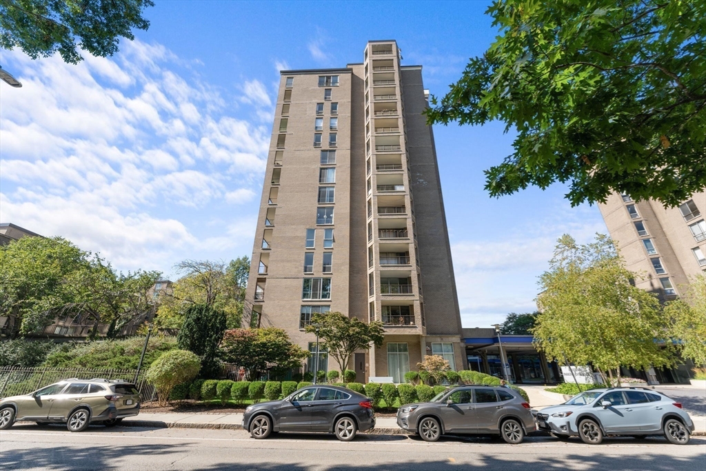 77 Pond Ave NR1