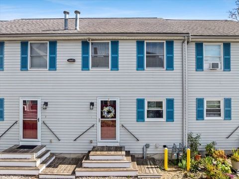 16 East St 2 Mansfield MA 02048