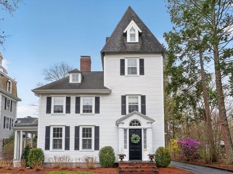 Photo of 642 Worcester St, Wellesley, MA 02482 (MLS # 73503725)