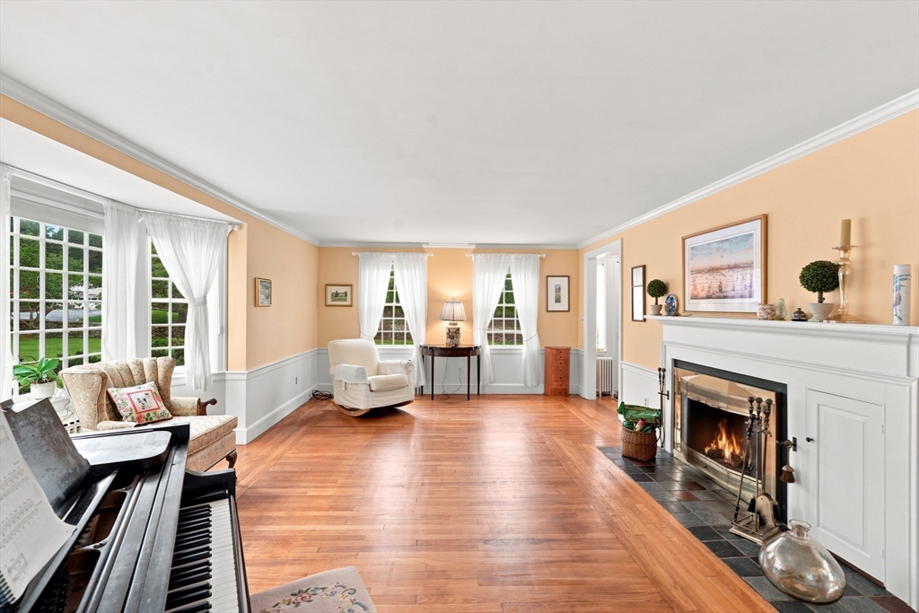 142 Ferry Rd, Bristol, RI Photo #7