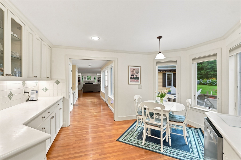142 Ferry Rd, Bristol, RI Photo #12