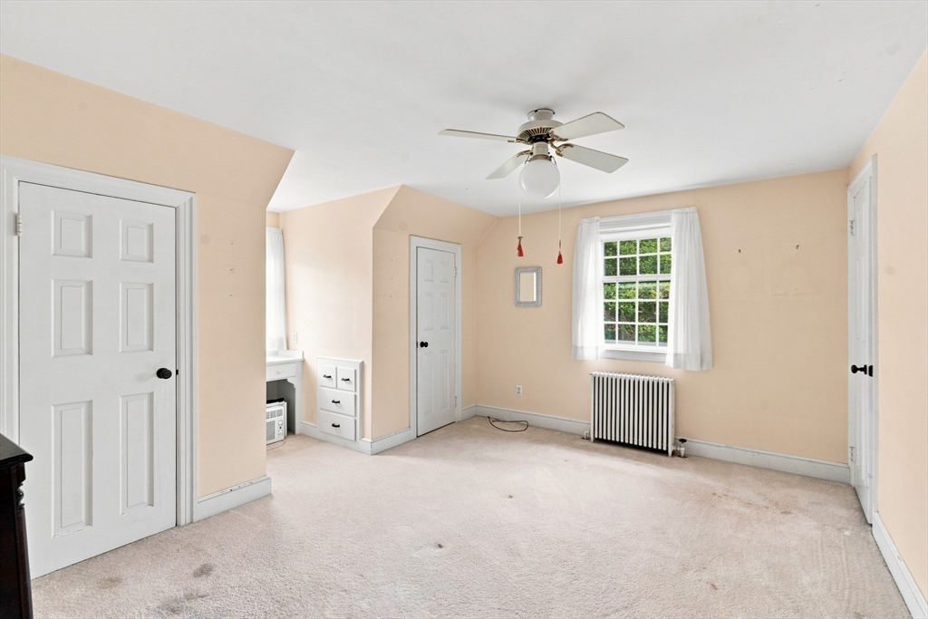 142 Ferry Rd, Bristol, RI Photo #32