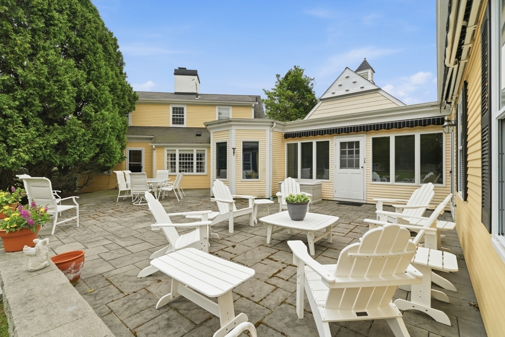 142 Ferry Rd, Bristol, RI Photo #34