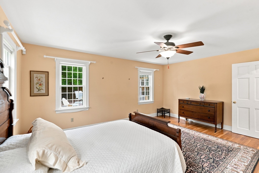 142 Ferry Rd, Bristol, RI Photo #22
