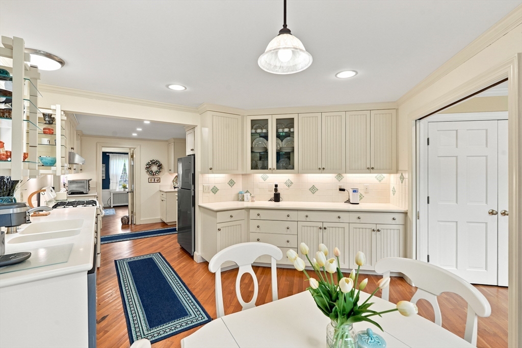 142 Ferry Rd, Bristol, RI Photo #11
