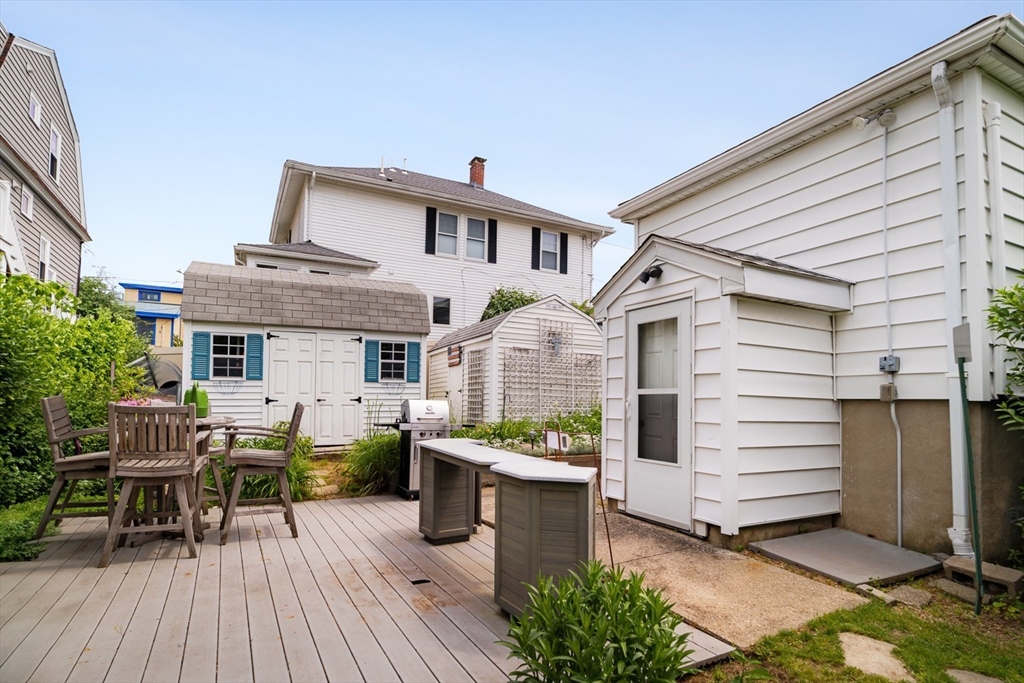 Medford, Massachusetts 02155, United States, 4 Bedrooms Bedrooms, ,3 BathroomsBathrooms,Residential,Active,147907