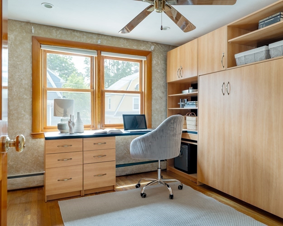 Medford, Massachusetts 02155, United States, 4 Bedrooms Bedrooms, ,3 BathroomsBathrooms,Residential,Active,147907