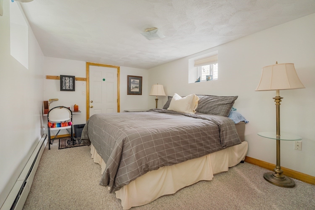 Medford, Massachusetts 02155, United States, 4 Bedrooms Bedrooms, ,3 BathroomsBathrooms,Residential,Active,147907