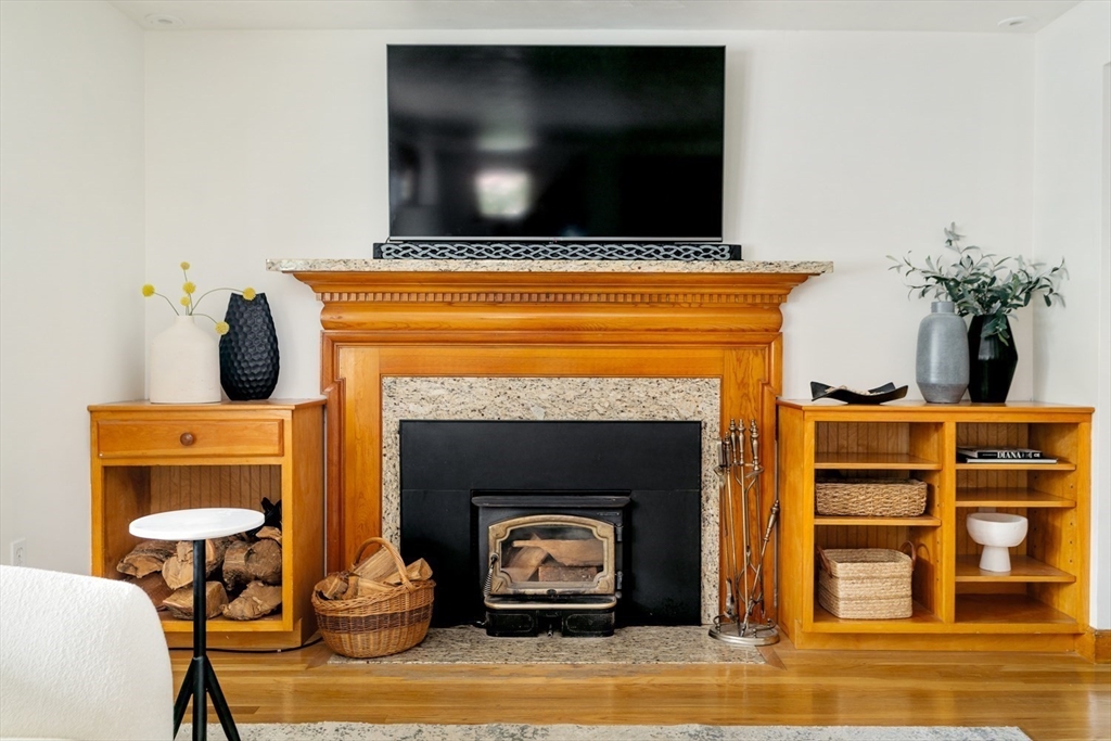 Medford, Massachusetts 02155, United States, 4 Bedrooms Bedrooms, ,3 BathroomsBathrooms,Residential,Active,147907